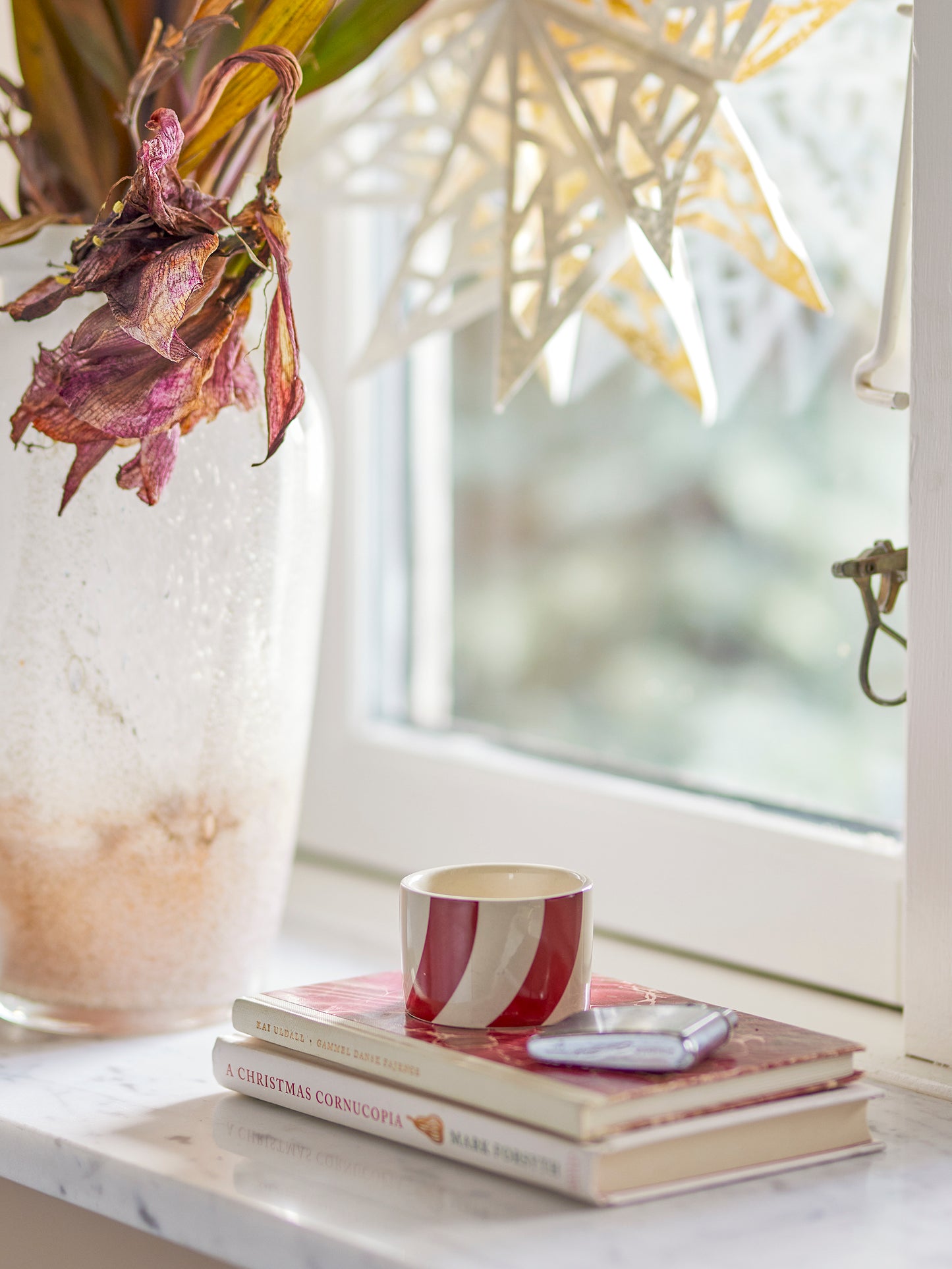 Bloomingville Jolly Teelichthalter, Rot, Steingut